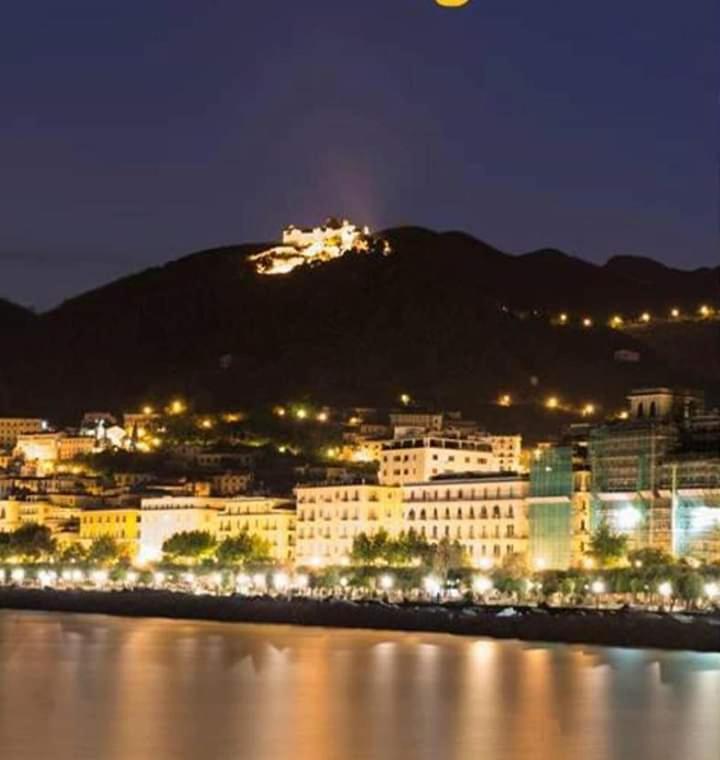 Contrada Cafaro Hotel Salerno Luaran gambar